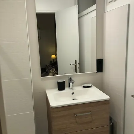 Homestay Au Calme Centre Caen