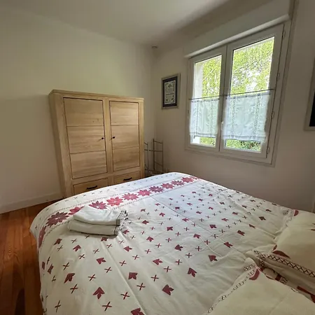 Au Calme Centre Homestay Caen